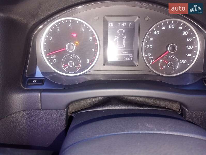 Внедорожник / Кроссовер Volkswagen Tiguan 2011 в Львове
