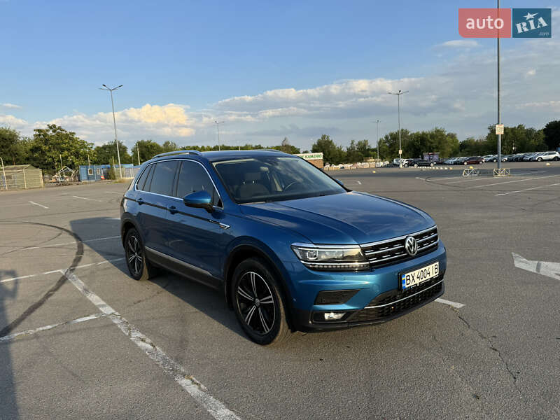 Внедорожник / Кроссовер Volkswagen Tiguan 2017 в Луцке