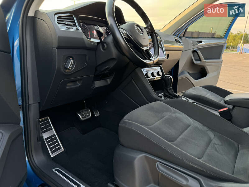 Внедорожник / Кроссовер Volkswagen Tiguan 2017 в Луцке