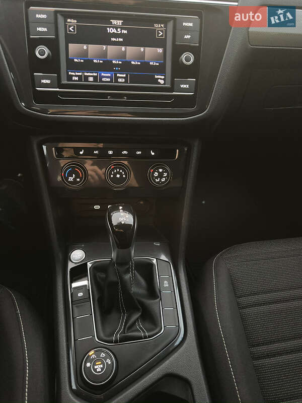 Внедорожник / Кроссовер Volkswagen Tiguan 2023 в Тернополе