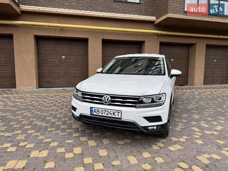 Внедорожник / Кроссовер Volkswagen Tiguan 2017 в Виннице фото 2 Внедорожник / Кроссовер Volkswagen Tiguan 2017 в Виннице