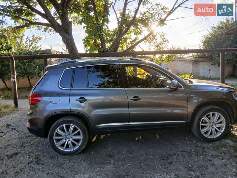 Внедорожник / Кроссовер Volkswagen Tiguan 2014 в Павлограде фото 29 Внедорожник / Кроссовер Volkswagen Tiguan 2014 в Павлограде