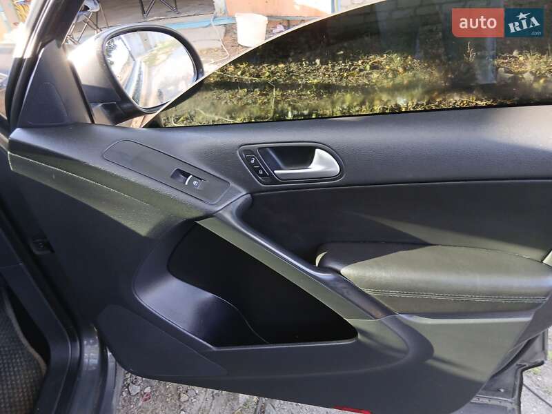 Внедорожник / Кроссовер Volkswagen Tiguan 2014 в Павлограде фото 42 Внедорожник / Кроссовер Volkswagen Tiguan 2014 в Павлограде