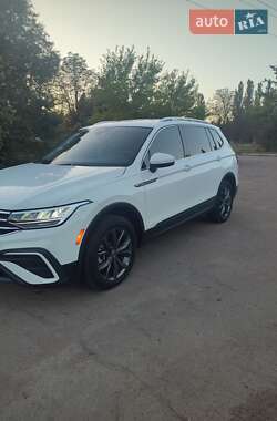 Внедорожник / Кроссовер Volkswagen Tiguan 2022 в Нежине