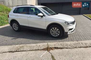 Внедорожник / Кроссовер Volkswagen Tiguan 2016 в Киеве