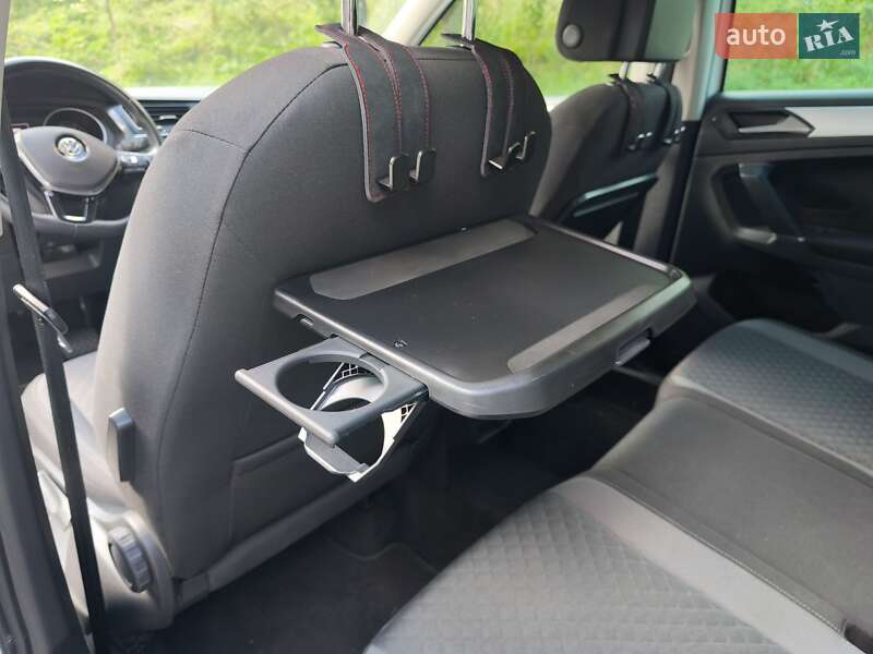 Внедорожник / Кроссовер Volkswagen Tiguan 2016 в Киеве