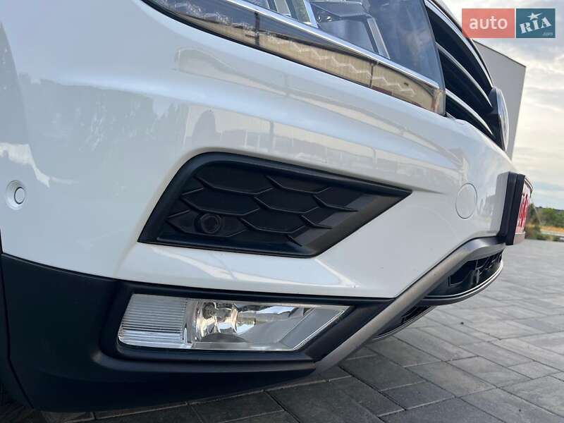 Позашляховик / Кросовер Volkswagen Tiguan 2016 в Луцьку