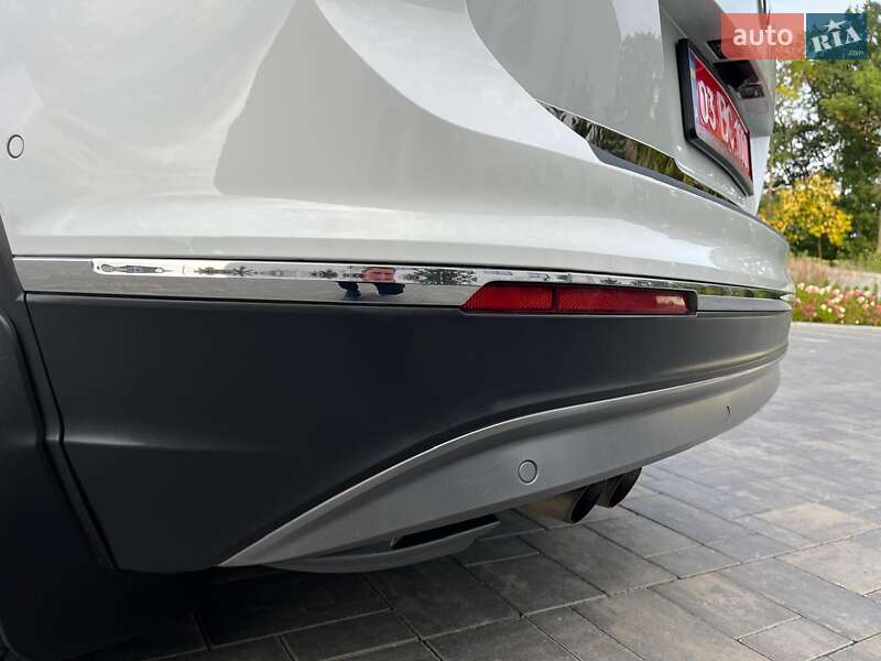 Позашляховик / Кросовер Volkswagen Tiguan 2016 в Луцьку