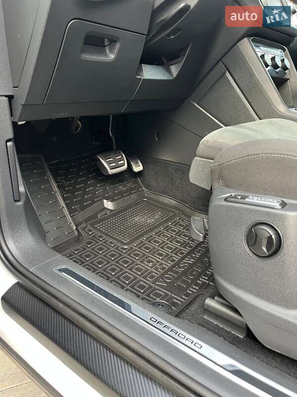 Позашляховик / Кросовер Volkswagen Tiguan 2016 в Луцьку