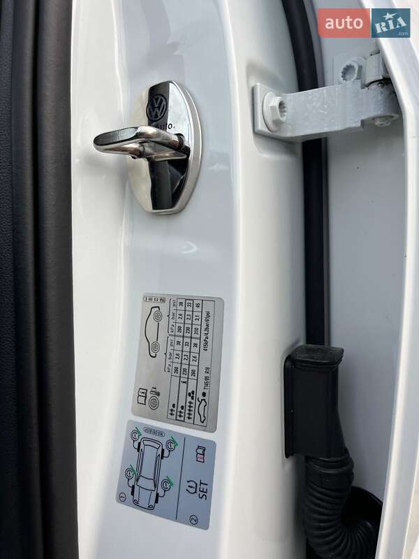 Позашляховик / Кросовер Volkswagen Tiguan 2016 в Луцьку