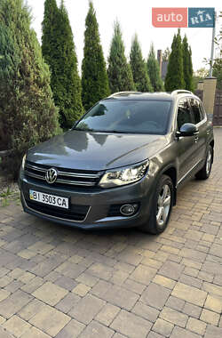 Внедорожник / Кроссовер Volkswagen Tiguan 2014 в Полтаве