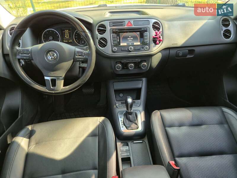 Внедорожник / Кроссовер Volkswagen Tiguan 2011 в Полтаве