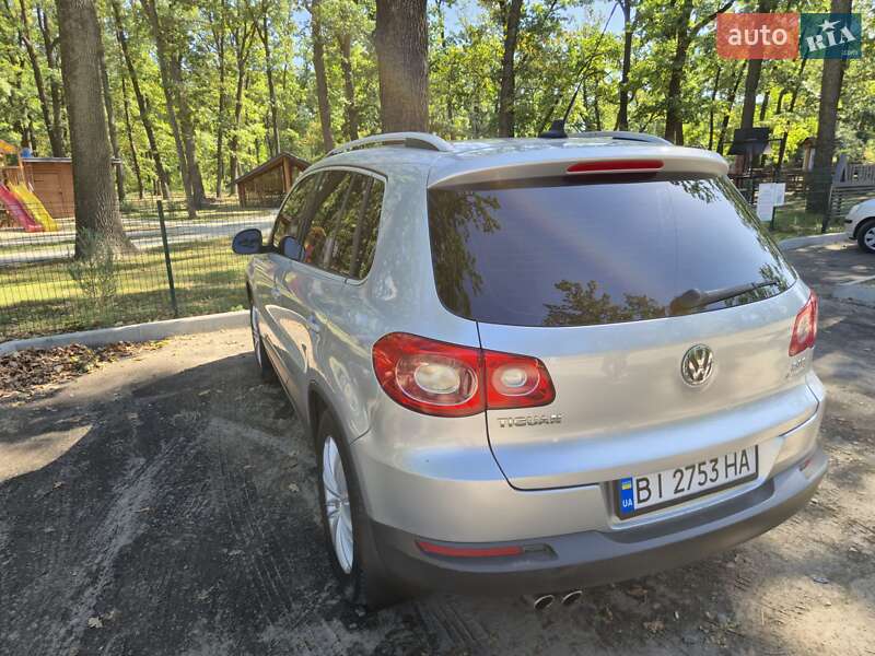Внедорожник / Кроссовер Volkswagen Tiguan 2011 в Полтаве