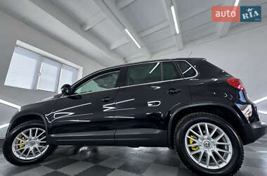 Внедорожник / Кроссовер Volkswagen Tiguan 2011 в 