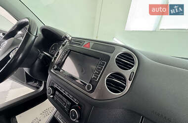 Внедорожник / Кроссовер Volkswagen Tiguan 2011 в 