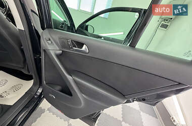 Внедорожник / Кроссовер Volkswagen Tiguan 2011 в 