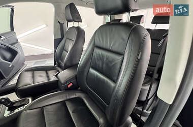 Внедорожник / Кроссовер Volkswagen Tiguan 2011 в 