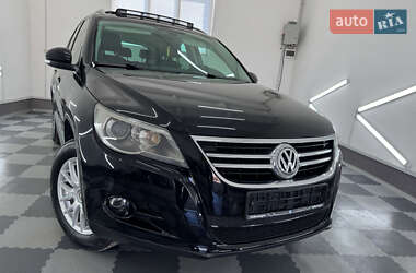 Внедорожник / Кроссовер Volkswagen Tiguan 2011 в 