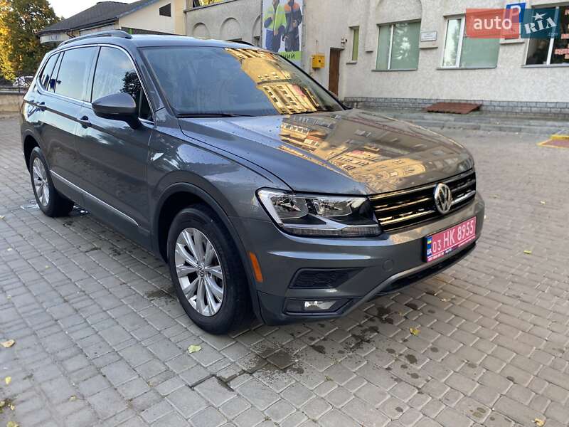 Внедорожник / Кроссовер Volkswagen Tiguan 2018 в Луцке