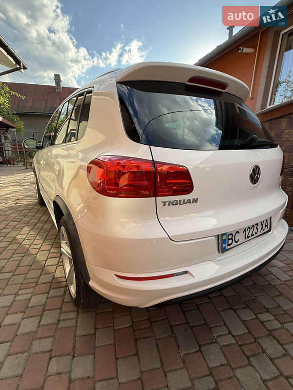 Внедорожник / Кроссовер Volkswagen Tiguan 2015 в Стрые