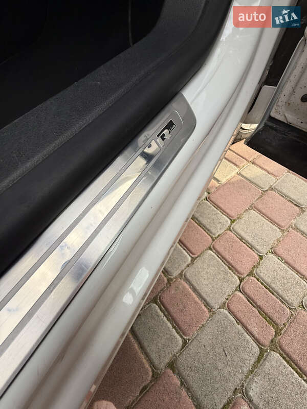 Внедорожник / Кроссовер Volkswagen Tiguan 2015 в Стрые