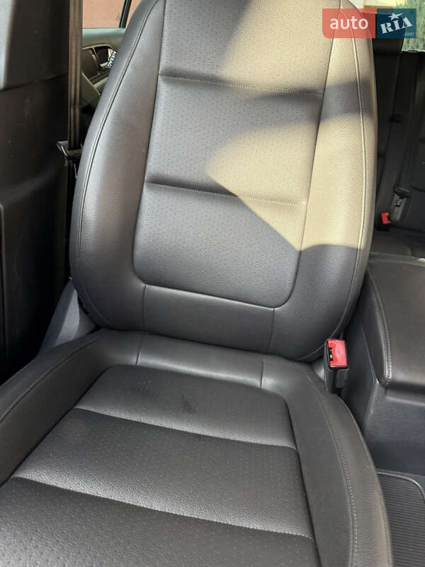 Внедорожник / Кроссовер Volkswagen Tiguan 2015 в Стрые