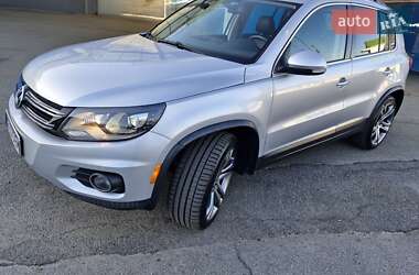 Внедорожник / Кроссовер Volkswagen Tiguan 2016 в Чернигове