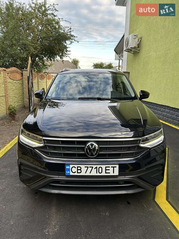 Внедорожник / Кроссовер Volkswagen Tiguan 2023 в Чернигове