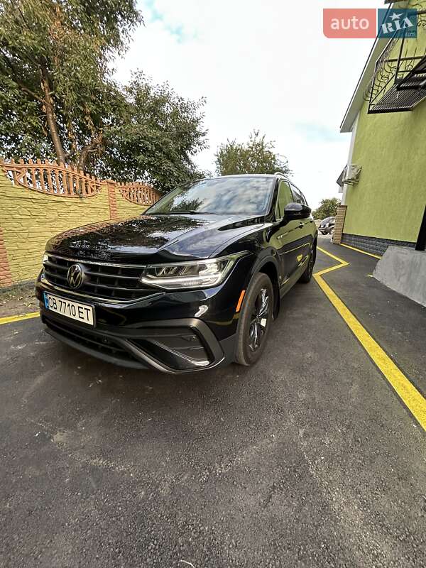 Внедорожник / Кроссовер Volkswagen Tiguan 2023 в Чернигове