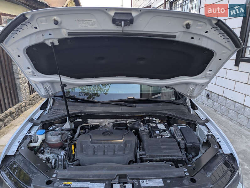 Внедорожник / Кроссовер Volkswagen Tiguan 2018 в Киеве фото 36 Внедорожник / Кроссовер Volkswagen Tiguan 2018 в Киеве