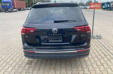 Внедорожник / Кроссовер Volkswagen Tiguan 2024 в Киеве
