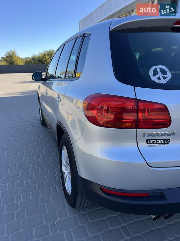 Внедорожник / Кроссовер Volkswagen Tiguan 2012 в Киеве