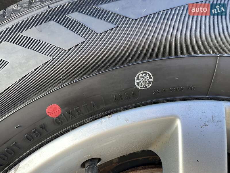 Внедорожник / Кроссовер Volkswagen Tiguan 2012 в Киеве