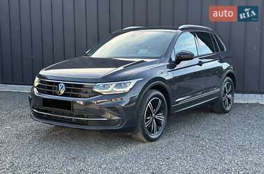 Внедорожник / Кроссовер Volkswagen Tiguan 2021 в Луцке