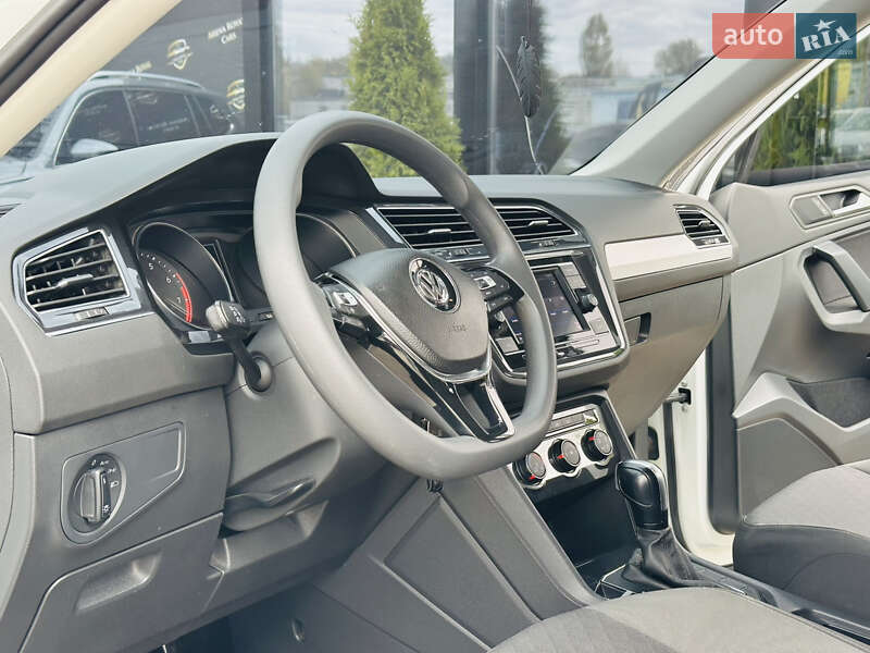 Внедорожник / Кроссовер Volkswagen Tiguan 2018 в Харькове фото 15 Внедорожник / Кроссовер Volkswagen Tiguan 2018 в Харькове