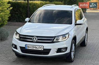 Внедорожник / Кроссовер Volkswagen Tiguan 2013 в 