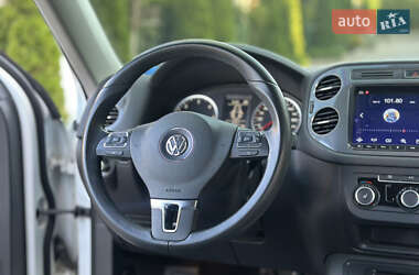 Внедорожник / Кроссовер Volkswagen Tiguan 2013 в 