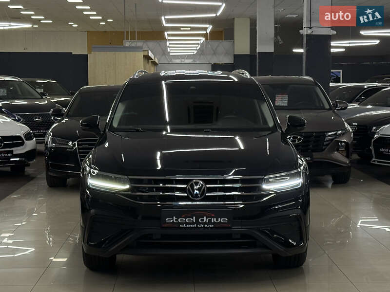 Внедорожник / Кроссовер Volkswagen Tiguan 2022 в Николаеве