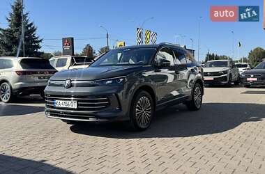 Внедорожник / Кроссовер Volkswagen Tiguan 2024 в Черновцах