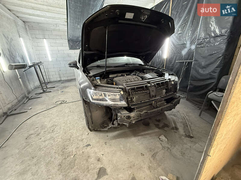 Внедорожник / Кроссовер Volkswagen Tiguan 2020 в Ивано-Франковске