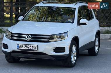 Позашляховик / Кросовер Volkswagen Tiguan 2017 в Хмільнику