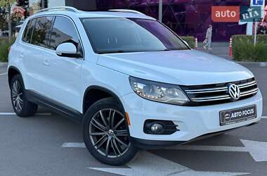Позашляховик / Кросовер Volkswagen Tiguan 2016 в Києві