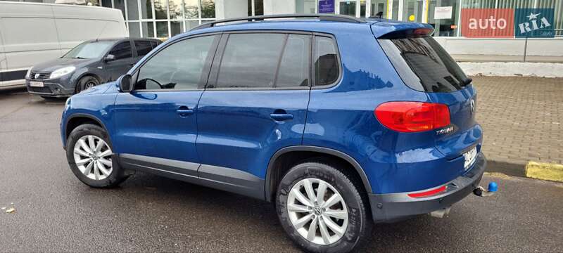 Внедорожник / Кроссовер Volkswagen Tiguan 2011 в Луцке