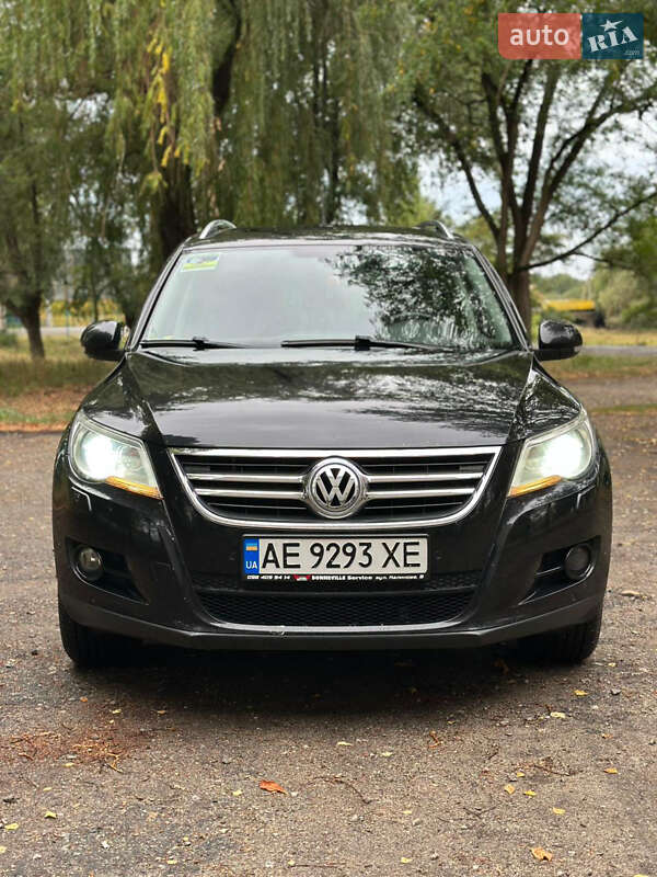 Позашляховик / Кросовер Volkswagen Tiguan 2009 в Києві