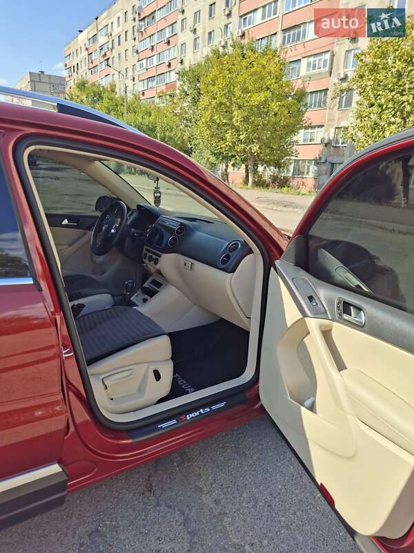 Внедорожник / Кроссовер Volkswagen Tiguan 2014 в Днепре фото 14 Внедорожник / Кроссовер Volkswagen Tiguan 2014 в Днепре