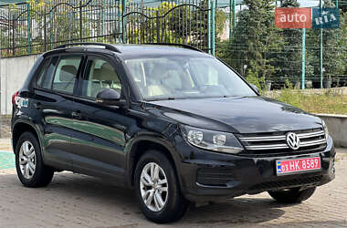 Внедорожник / Кроссовер Volkswagen Tiguan 2017 в Киеве