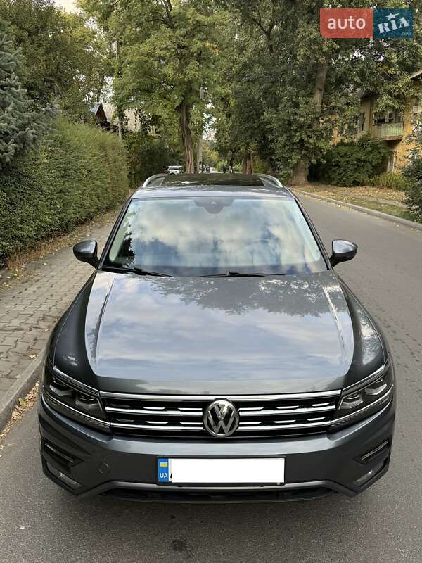 Внедорожник / Кроссовер Volkswagen Tiguan 2018 в Днепре фото 11 Внедорожник / Кроссовер Volkswagen Tiguan 2018 в Днепре