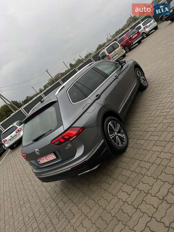 Позашляховик / Кросовер Volkswagen Tiguan 2017 в Львові
