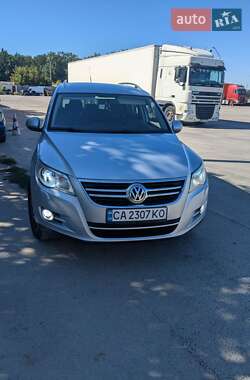 Позашляховик / Кросовер Volkswagen Tiguan 2011 в Умані