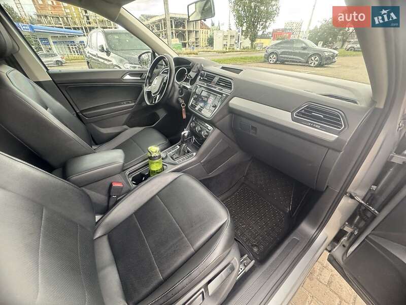 Внедорожник / Кроссовер Volkswagen Tiguan 2019 в Львове
